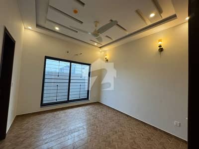 5 Marla Beautiful House For Rent Near All Facilities