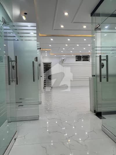 5 MARLA SEMI FURNISHED GROUND FLOOR OFFICE AVAILABLE FOR RENT PRIME LOCATION AT BAHRIA TOWN LHR MAIN BOULEVARD