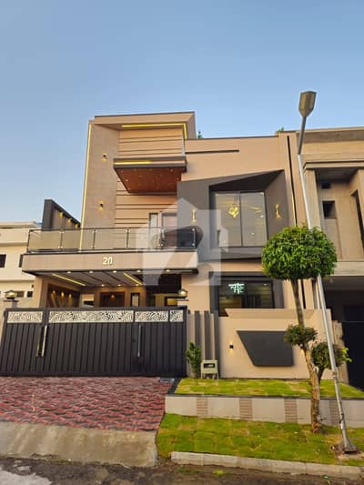جناح گارڈنز فیز 1 جناح گارڈنز,ایف ای سی ایچ ایس,اسلام آباد میں 5 کمروں کا 8 مرلہ مکان 4.15 کروڑ میں برائے فروخت۔ جناح گارڈنز فیز 1 جناح گارڈنز,ایف ای سی ایچ ایس,اسلام آباد میں 5 کمروں کا 8 مرلہ مکان 4.15 کروڑ میں برائے فروخت۔