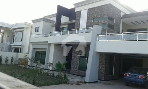2 Kanal House Facing Park Canal For Sale 2 Kanal House Facing Park Canal For Sale