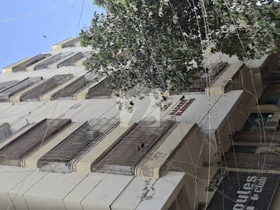 3 bed dd Flat Available for Sale in Gulistan e Jauhar