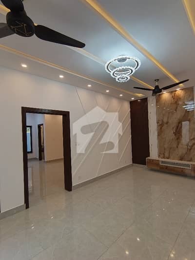 8Marla Brand New luxury House for Sale in Prime location Mumtaz City islamabad