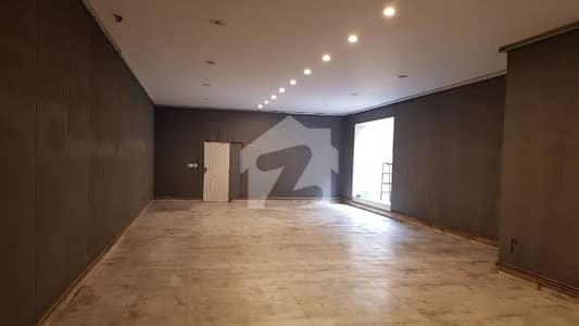 13500sqft 4 floor independent building for rent