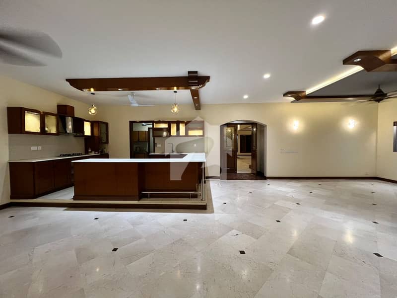 1000 Yards Upper Portion For Rent 1000 Yards Upper Portion For Rent