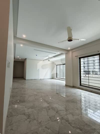 13 Marla 4-Bedroom Apartment is Available in Askari 12, Lahore Spacious Family Apartment in Prime Location