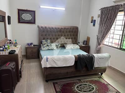 10 Marla 3-Bedroom Apartment For Sale In Askari 11 Sector B-Apartments, Lahore Spacious Family Flat In Prime Location 10 Marla 3-Bedroom Apartment For Sale In Askari 11 Sector B-Apartments, Lahore Spacious Family Flat In Prime Location