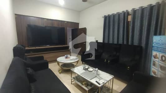 240 Sq. Yards Ground Floor 3 Bed DD Portion For Silent Commercial Purpose 240 Sq. Yards Ground Floor 3 Bed DD Portion For Silent Commercial Purpose
