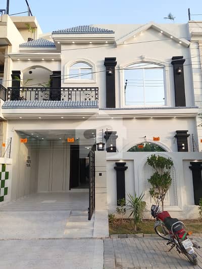 5 Marla Classic Design House Available For Sale 5 Marla Classic Design House Available For Sale