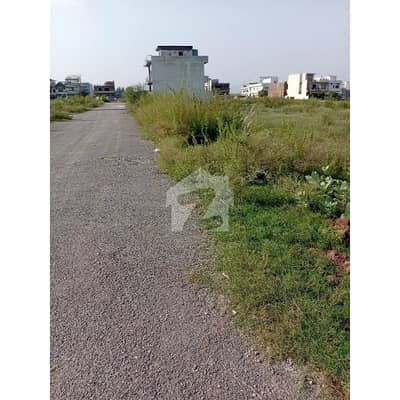 Beautiful Location Plot For Sale In G-14/3
