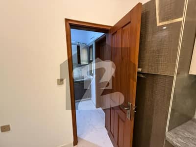 Highly-Coveted Prime Location 272 Square Yards House Is Available In Bahria Town - Precinct 6 For Sale Highly-Coveted Prime Location 272 Square Yards House Is Available In Bahria Town - Precinct 6 For Sale