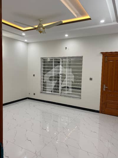 Brand New House Modern House Double Storey Very Solid Construction