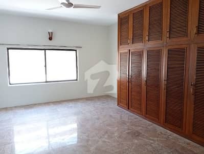 FOR RENT Livable 10-Bedrooms Double Storey House F_6/2