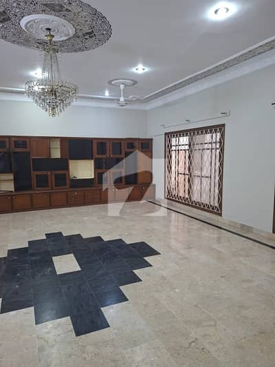A Prime Location 666 Square Yards Upper Portion In Karachi Is On The Market For Rent