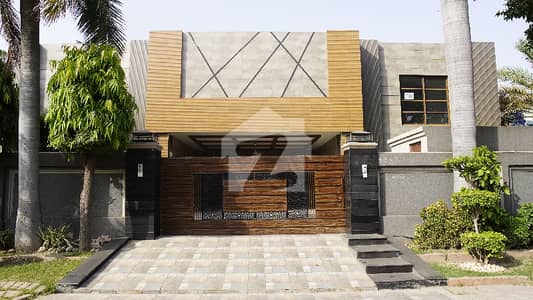 Cavalry Ground 2 Kanal 8 Bedrooms Luxury House