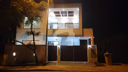 272 Square Yards Luxury Villa For Rent In Precinct 1 Bahria Town Karachi | 5 Bedrooms | Drawing Dining | 2 Lounges | Car Porch | Front Lawn | Prime Location | Near Main Entrance