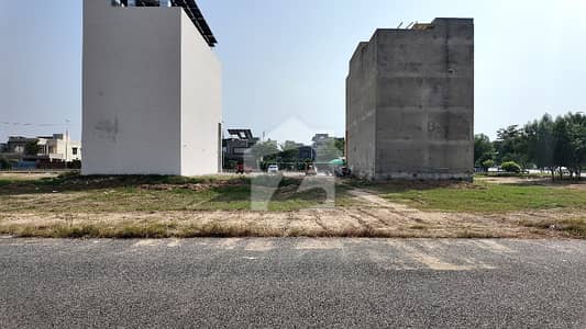 Prime Location Commercial Plot Of 8 Marla For sale In Paragon City - Orchard 1 Block Prime Location Commercial Plot Of 8 Marla For sale In Paragon City - Orchard 1 Block