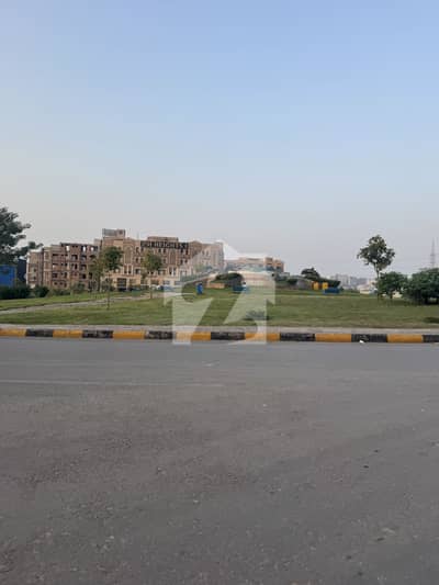 بحریہ ٹاؤن فیز 8 ۔ بلاک ایچ بحریہ ٹاؤن فیز 8,بحریہ ٹاؤن راولپنڈی,راولپنڈی میں 10 مرلہ رہائشی پلاٹ 1.25 کروڑ میں برائے فروخت۔
