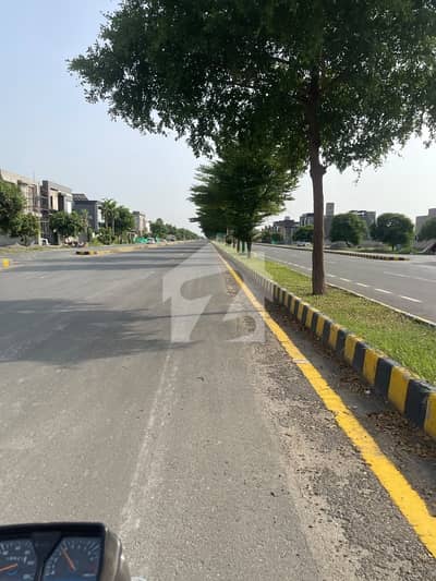 Residential Plot Sized 20 Marla In DHA Phase 7 - Block Z