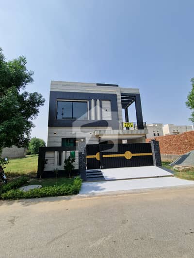 8 Marla Luxury Brand New House For Sale Near Market & All Amenities Bahria Orchard