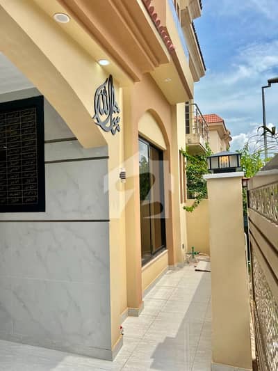 7 Marla House Available For Sale In Bahria Town Ph8 Usman Block 7 Marla House Available For Sale In Bahria Town Ph8 Usman Block
