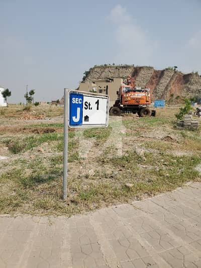 DHA Phase 5,Sector J,10 Marla Plot For Sale Near McDonalds And DHA Head Office