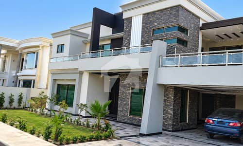 2 Kanal Facing Park Owner-Built House For Sale In Baber Block, Sector A Bahria Town Lahore 2 Kanal Facing Park Owner-Built House For Sale In Baber Block, Sector A Bahria Town Lahore