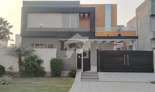 1 Kanal Beautifully Designed Modern House Lower Lock Upper Portion For Rent In DHA Phase 6