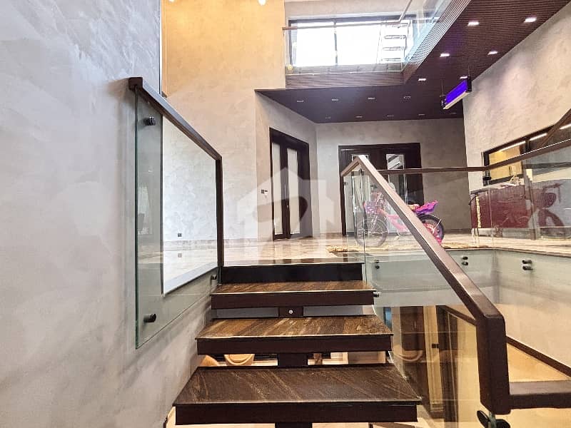 Well maintained house with excellent imported accessories Well maintained house with excellent imported accessories