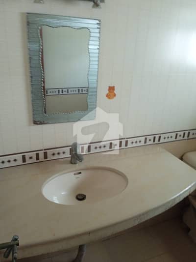 1 Kanal Upper Portion Available For Rent In Cavalry Ground.