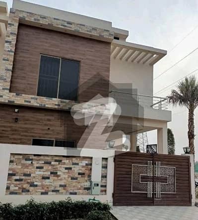 Prime Location House For sale In Rs. 15500000