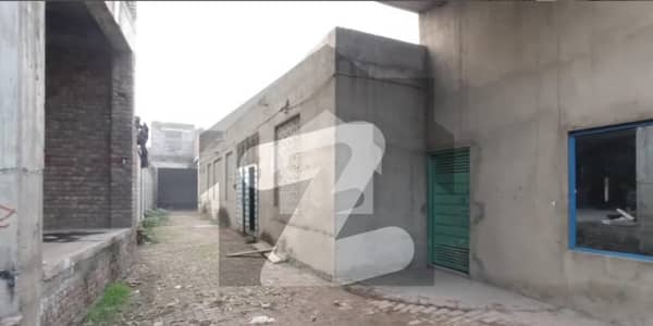 جڑانوالہ روڈ فیصل آباد میں 17 کنال Studio فیکٹری 15.0 کروڑ میں برائے فروخت۔