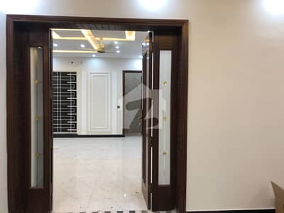 10 MARLA BRAND NEW LOWER PORTION FOR RENT IN GULBAHAR BLOCK BAHRIA TOWN LAHORE