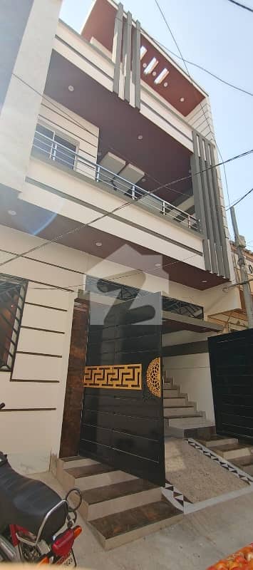 سادی ٹاؤن - بلاک 4 سعدی ٹاؤن,سکیم 33,کراچی میں 4 کمروں کا 5 مرلہ مکان 2.5 کروڑ میں برائے فروخت۔