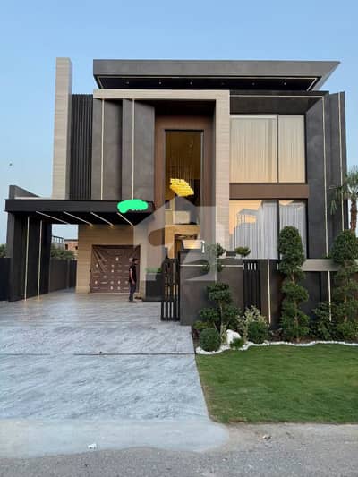 ڈی ایچ اے فیز 7 ڈی ایچ اے ڈیفینس,لاہور میں 6 کمروں کا 1 کنال مکان 8.15 کروڑ میں برائے فروخت۔