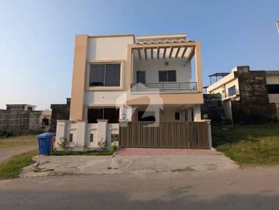 بحریہ ٹاؤن فیز 8 ۔ عمر بلاک بحریہ ٹاؤن فیز 8 ۔ سفاری ویلی,بحریہ ٹاؤن فیز 8,بحریہ ٹاؤن راولپنڈی,راولپنڈی میں 4 کمروں کا 7 مرلہ مکان 1.1 لاکھ میں کرایہ پر دستیاب ہے۔ بحریہ ٹاؤن فیز 8 ۔ عمر بلاک بحریہ ٹاؤن فیز 8 ۔ سفاری ویلی,بحریہ ٹاؤن فیز 8,بحریہ ٹاؤن راولپنڈی,راولپنڈی میں 4 کمروں کا 7 مرلہ مکان 1.1 لاکھ میں کرایہ پر دستیاب ہے۔