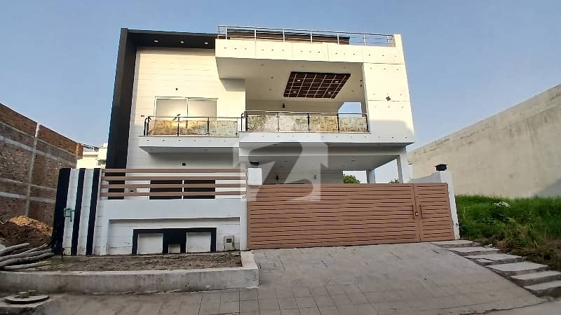 Used house 10/10 condition Used house 10/10 condition