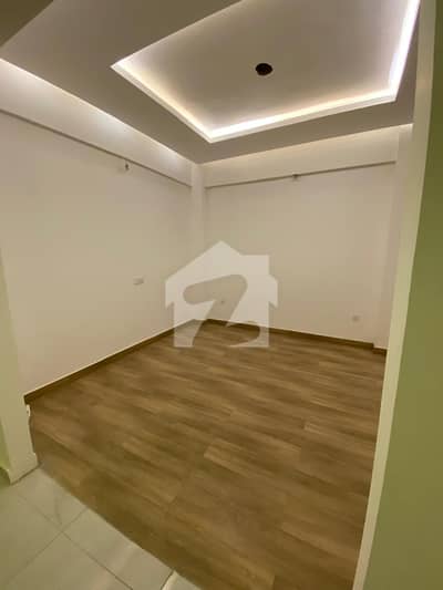Flat For Rent Ideal Location in johar Flat For Rent Ideal Location in johar