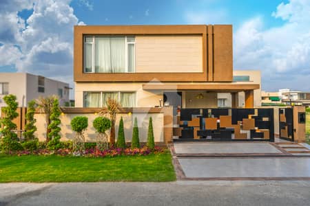 Ultra Luxury 1 Kanal Masterpiece near park hot location Ultra Luxury 1 Kanal Masterpiece near park hot location