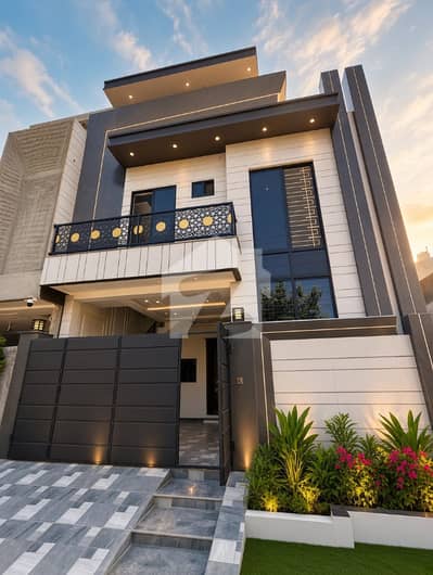 HOT LOCATED 5 MARLA BRAND NEW HOUSE