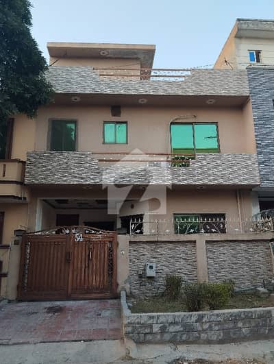 25x40 Ground Portion For Rent In G-13