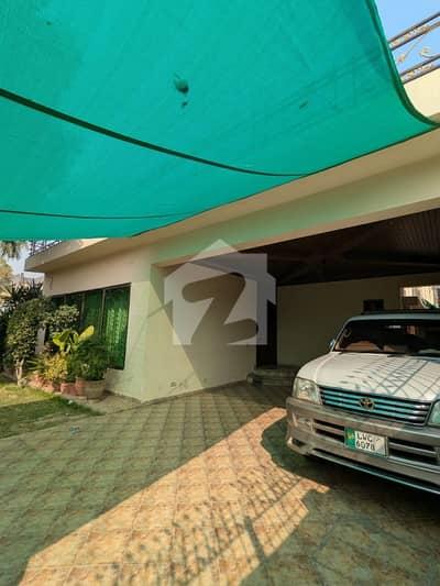ڈی ایچ اے فیز 2 ڈی ایچ اے ڈیفینس,لاہور میں 5 کمروں کا 2 کنال مکان 11.5 کروڑ میں برائے فروخت۔