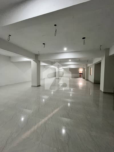 صیدپور دوڑ راولپنڈی میں 15 مرلہ Studio دفتر 5.0 لاکھ میں کرایہ پر دستیاب ہے۔