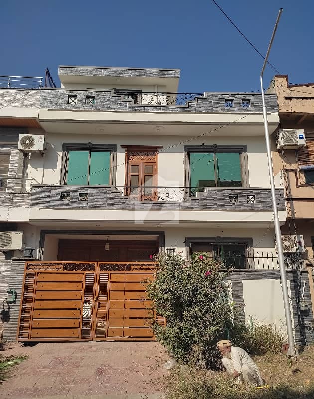 25x40 Beautifull House For Sale in G-13 25x40 Beautifull House For Sale in G-13