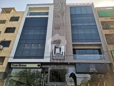 بخاری کمرشل ایریا ڈی ایچ اے فیز 6,ڈی ایچ اے ڈیفینس,کراچی میں 12 مرلہ Studio دفتر 4.25 لاکھ میں کرایہ پر دستیاب ہے۔