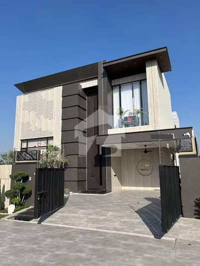 ڈی ایچ اے فیز 6 ڈی ایچ اے ڈیفینس,لاہور میں 5 کمروں کا 1 کنال مکان 4.25 لاکھ میں کرایہ پر دستیاب ہے۔