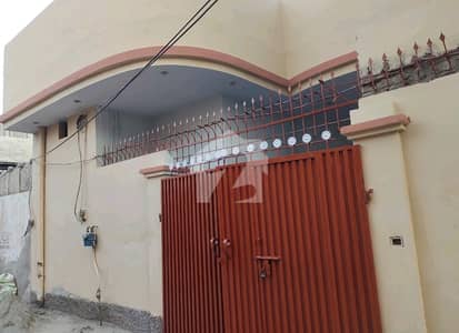 فیض ٹاؤن ملتان میں 1 کمرے کا 3 مرلہ مکان 55.0 لاکھ میں برائے فروخت۔
