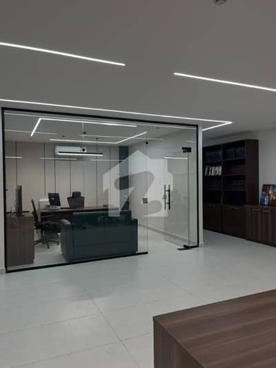 Beautiful luxury furnished office available for rent