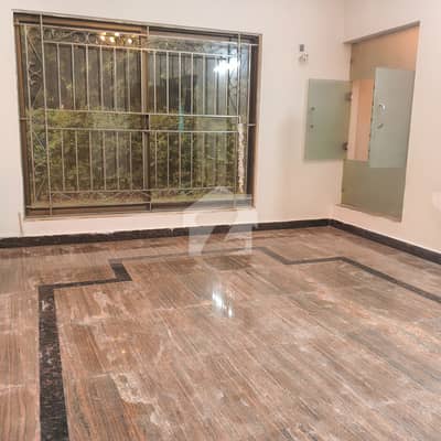 I-8/3 NEAR TO SHIFA HOSPITAL CORNER TRIPLE STOREY KANAL INDEPENDENT HOUSE WITH GREEN LAWN 2