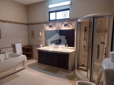 1000 Square Yards Furnished Bungalow For Rent
