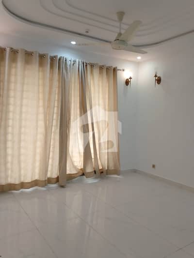 DHA Phase 5 | One Kanal Upper Portion Is Available For Rent